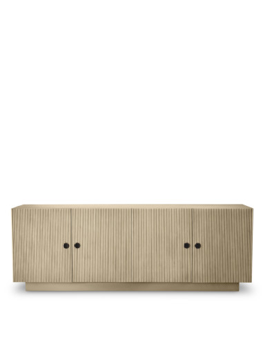 Chest of drawers in bleached oak...