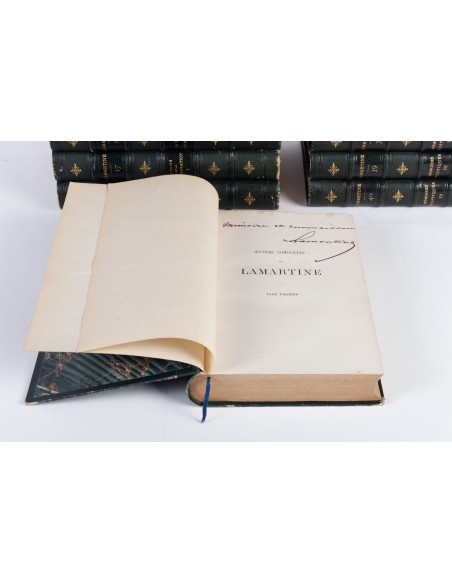 Lamartine(alse de.) 出版和出版完工。.