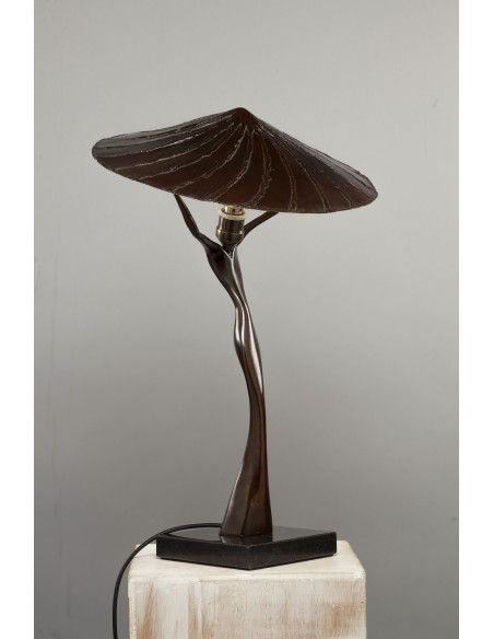 Bronze lamp by geau艺术家