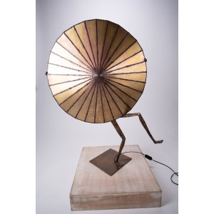 Lampada in bronzo di artista fantasma 2