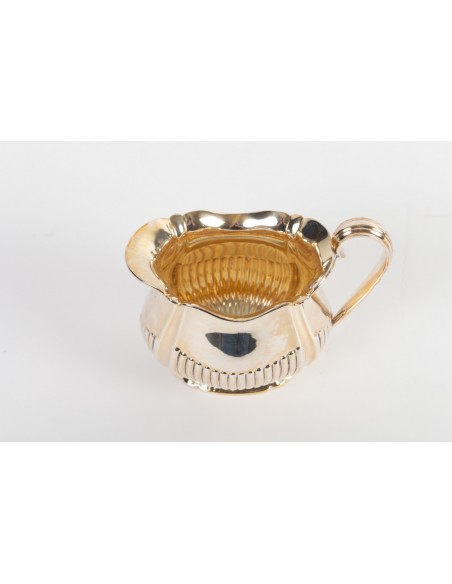 Tea and coffee service in silver metal