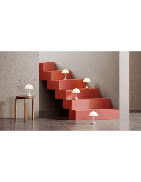 Louis pulseen, Webable 表 lamp byverner Panton