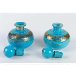 Pareja de botellas de opalina azul turquesa, Carlos X 2