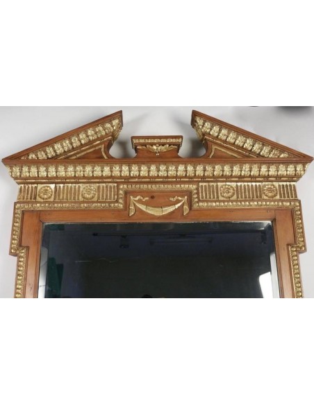 Specchio in legno e stucco in oro neoclassico